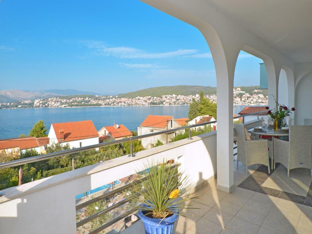 Apartments Silva With A View Of Sea Trogir Exterior foto